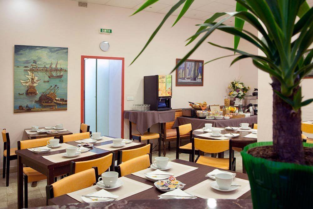 Hotel Suzane Angers Exterior photo