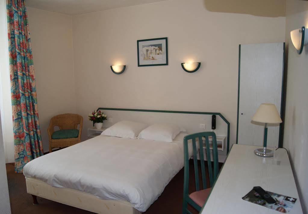 Hotel Suzane Angers Exterior photo